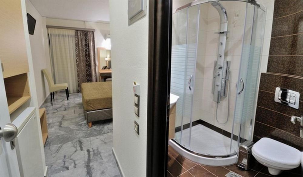 Lintzi Hotel Arkoudi Habitación foto