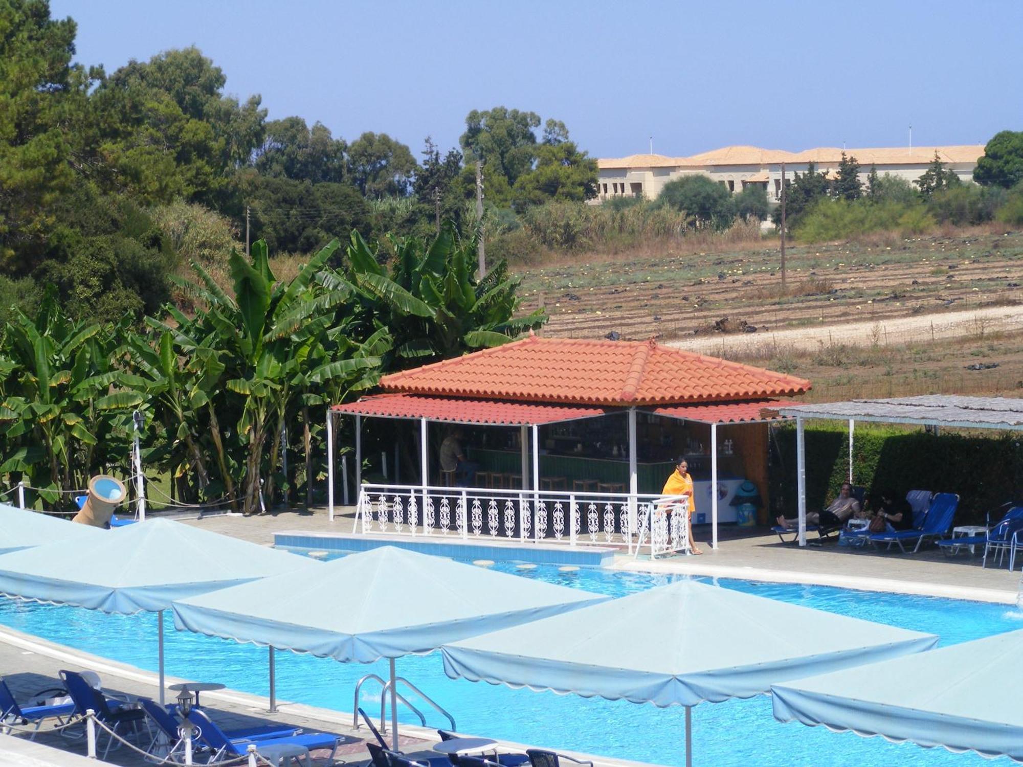 Lintzi Hotel Arkoudi Exterior foto