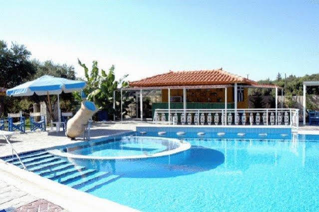 Lintzi Hotel Arkoudi Exterior foto